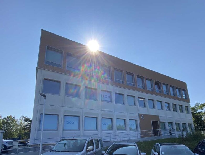 3 Chemin Du Jubin, Dardilly for lease - Building Photo - Image 1 of 8