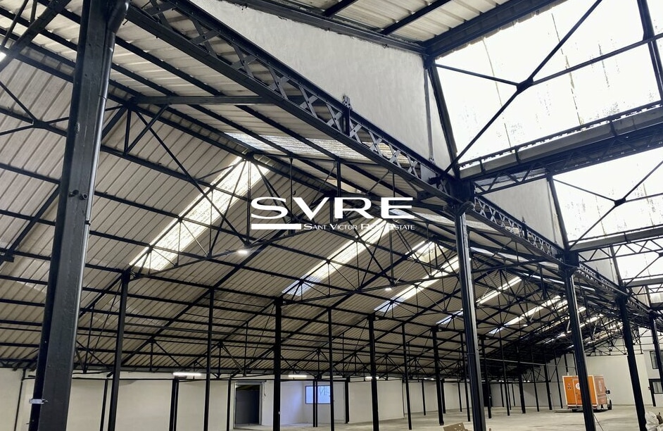 Office in Marseille for lease Interior Photo- Image 1 of 6