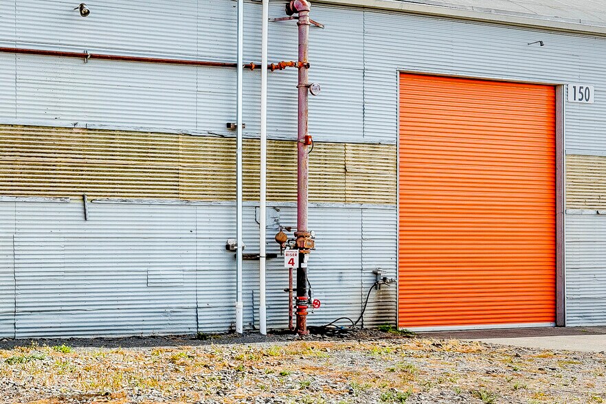 5900 Pruitt Ave, Windsor, CA à louer - Photo du bâtiment - Image 3 de 11