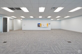 7491 Rankin Rd, Humble, TX à louer Photo intérieure- Image 2 de 26