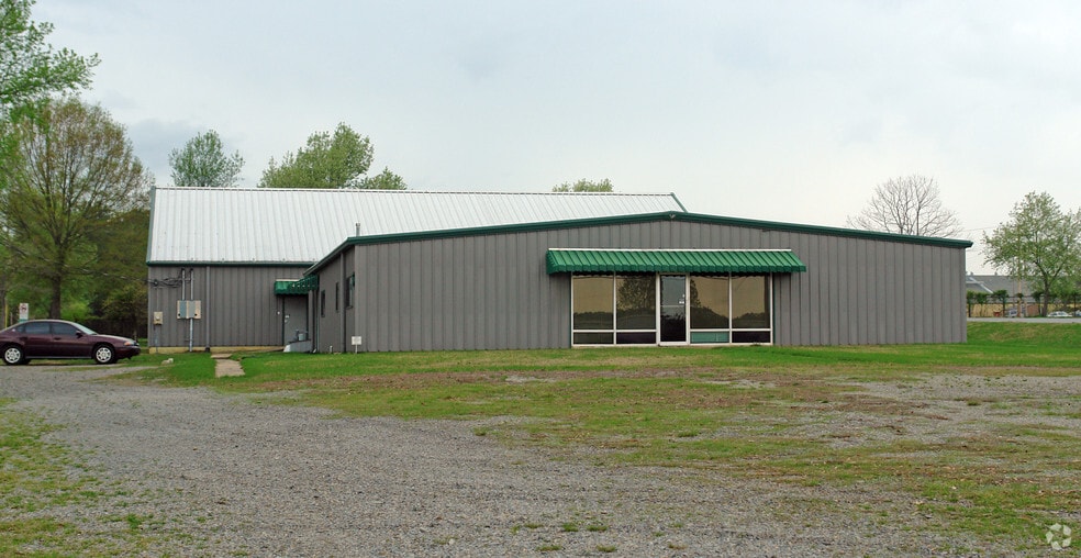 2200 N Redmond Rd, Jacksonville, AR à vendre - Photo du bâtiment - Image 2 de 2
