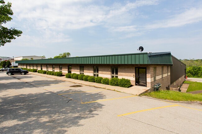 More details for 325 Meadowlands Blvd, Washington, PA - Office, Industrial for Lease