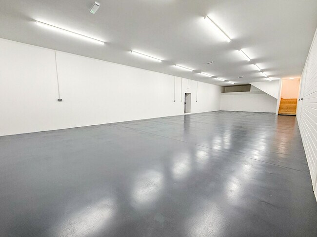 More details for West Rd, London - Industrial for Lease