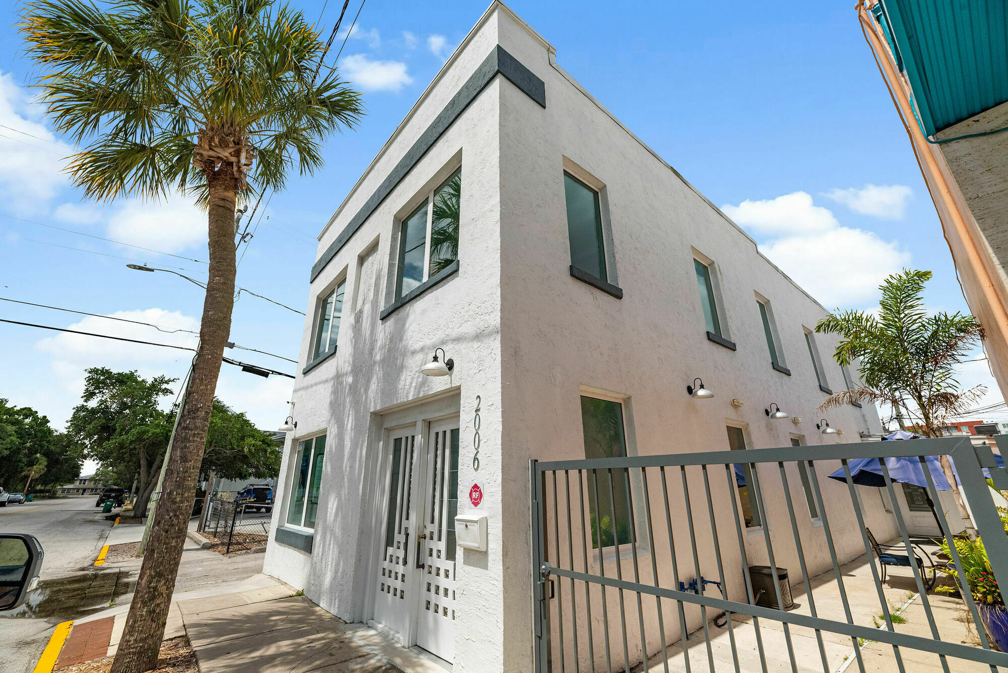 2006 Vernon Pl, Melbourne, FL for lease Building Photo- Image 1 of 18