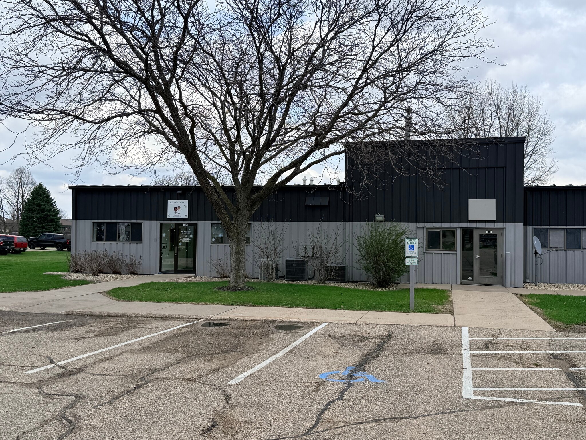 1001 Arboretum Dr, Waunakee, WI à louer Photo du bâtiment- Image 1 de 12