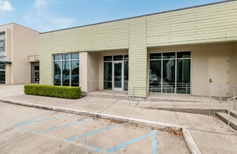 2222 St Claude Ave, New Orleans, LA for lease Interior Photo- Image 1 of 5