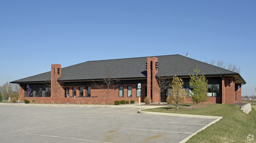 4956 Benchmark Centre, Swansea, IL à louer - Photo du bâtiment - Image 3 de 4