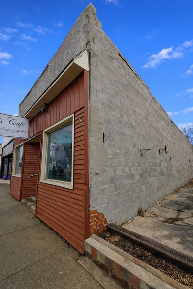 147 Main St, West Concord, MN for sale - Building Photo - Image 3 of 3