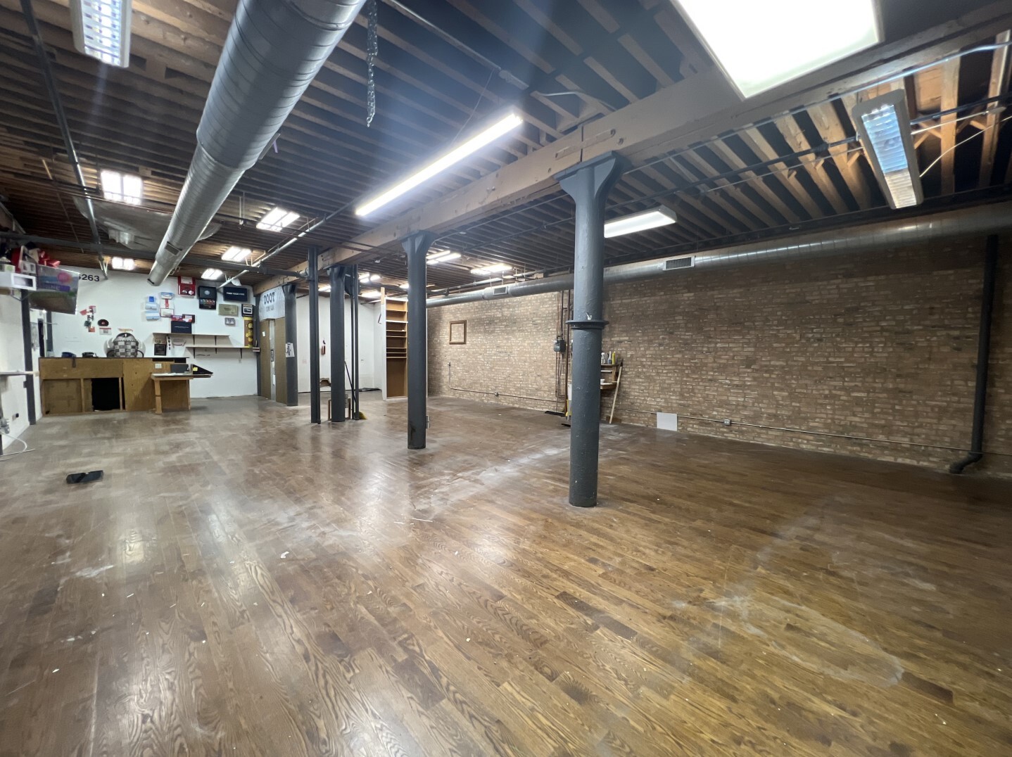 11 E Hubbard St, Chicago, IL for lease Interior Photo- Image 1 of 2