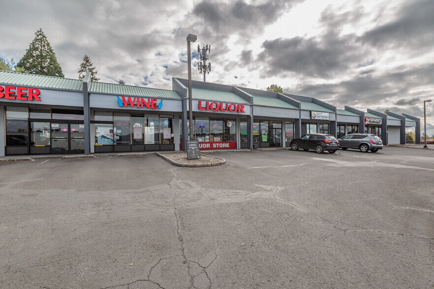 16558 SE McLoughlin Blvd, Milwaukie, OR à louer - Photo du bâtiment - Image 3 de 5