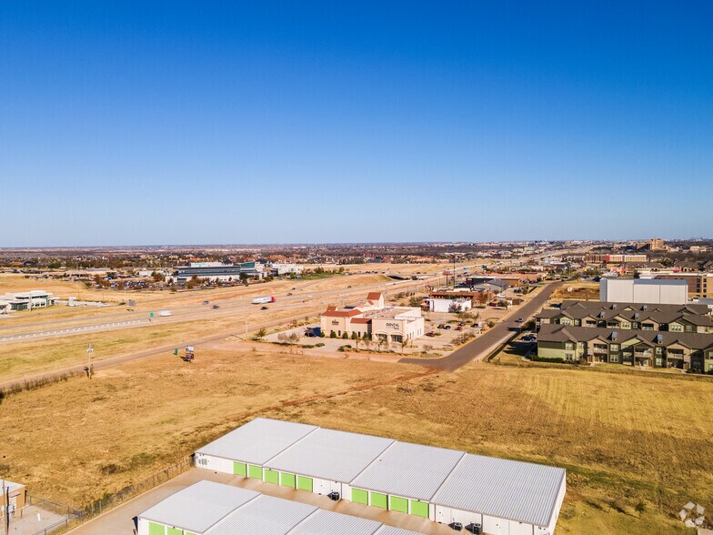 6200 W Memorial Rd, Oklahoma City, OK à louer - Photo du bâtiment - Image 3 de 4