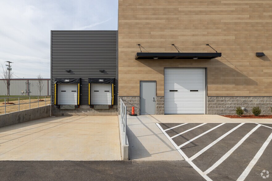 287 Albano Dr, Springdale, AR à louer - Photo du bâtiment - Image 2 de 3