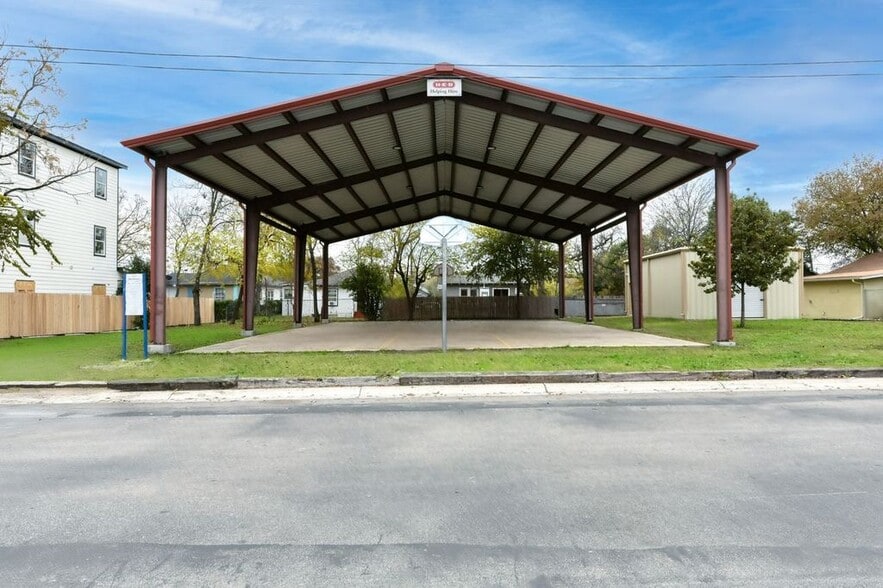726 Arthur St, San Antonio, TX for sale - Building Photo - Image 3 of 5