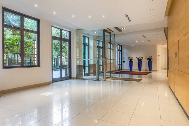 Office in Chessy for lease - Lobby - Image 3 of 11