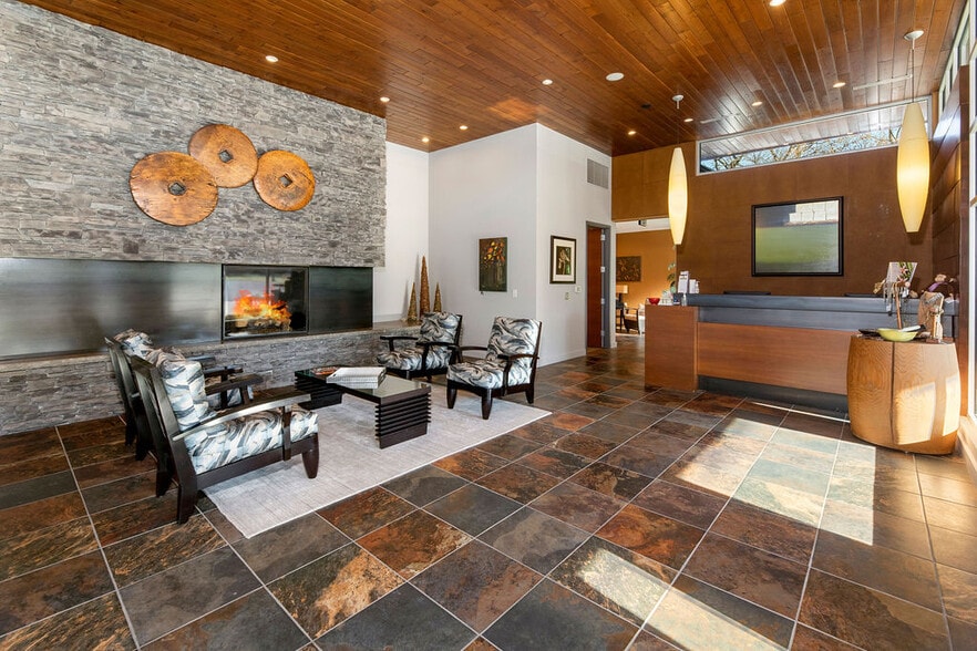 410 Trillium Cir, Green Lake, WI à vendre - Photo intérieure - Image 3 de 42