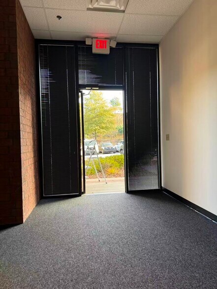 2390 Satellite Blvd, Buford, GA à louer - Photo du bâtiment - Image 3 de 13