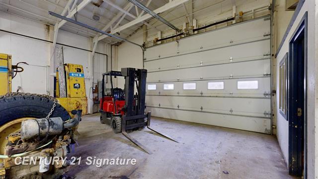 210 Industrial Dr, Flushing, MI à vendre - Photo du bâtiment - Image 3 de 20