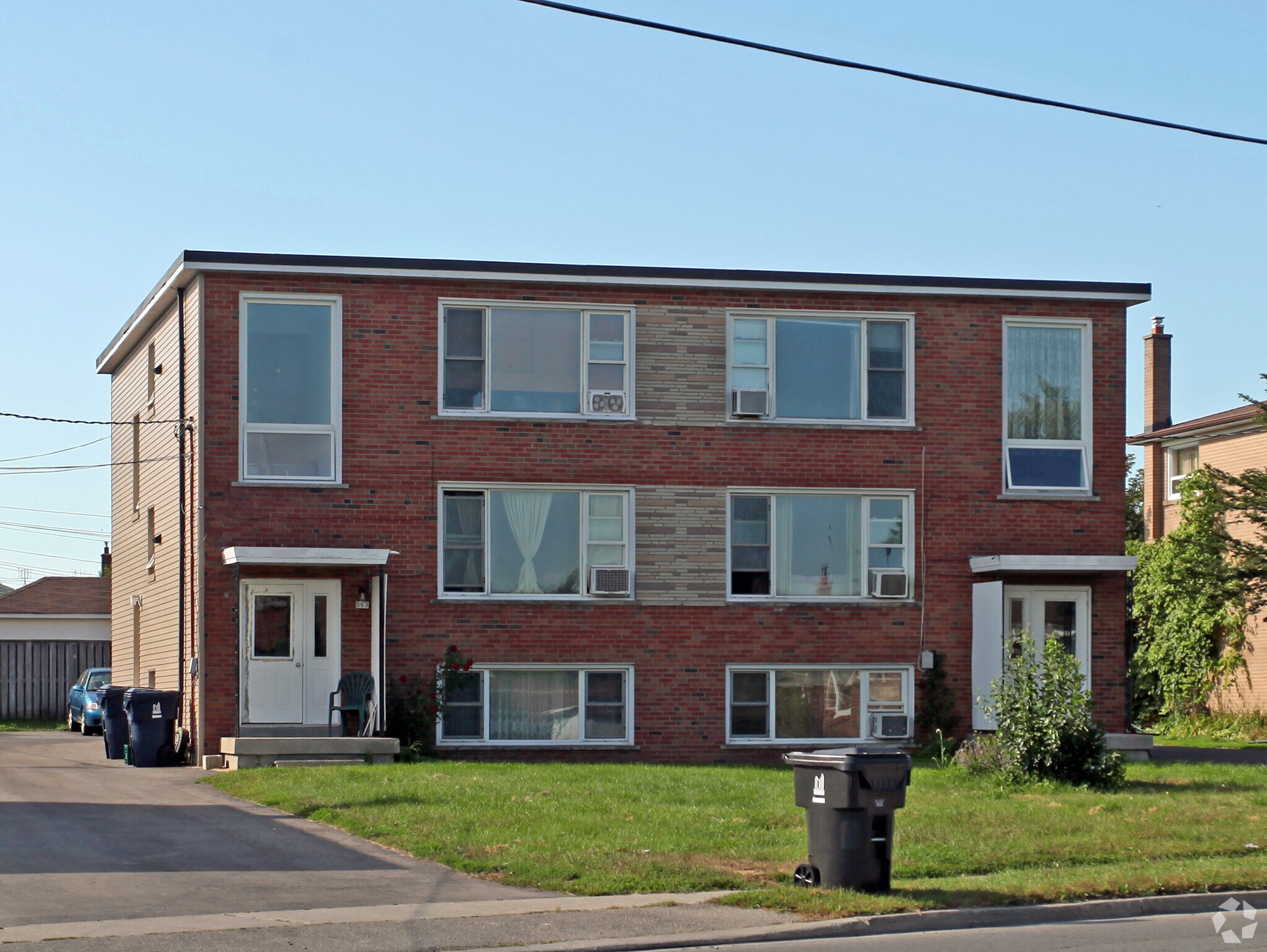 563 Danforth Rd, Toronto, ON à vendre Photo principale- Image 1 de 3