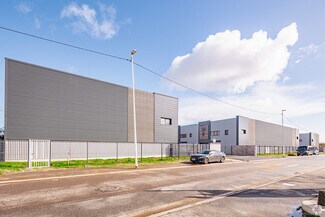 Plus de détails pour Local d'activités à louer