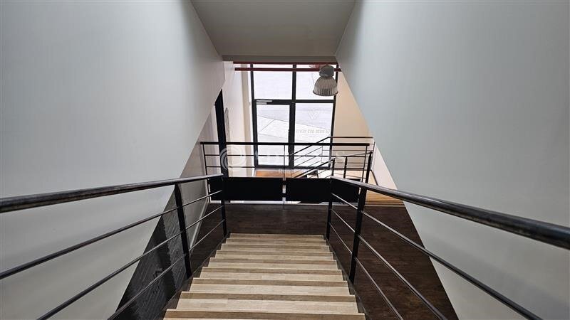 Office in Lille for lease - Interior Photo - Image 3 of 9