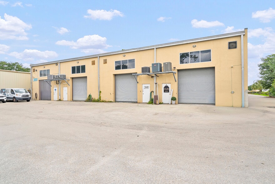 5780 Taylor Rd, Naples, FL for sale - Building Photo - Image 3 of 5