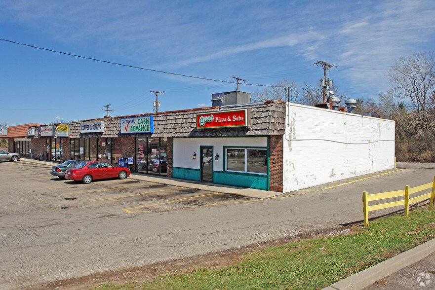 1872-1882 S Maple Ave, Fairborn, OH for sale - Building Photo - Image 1 of 1