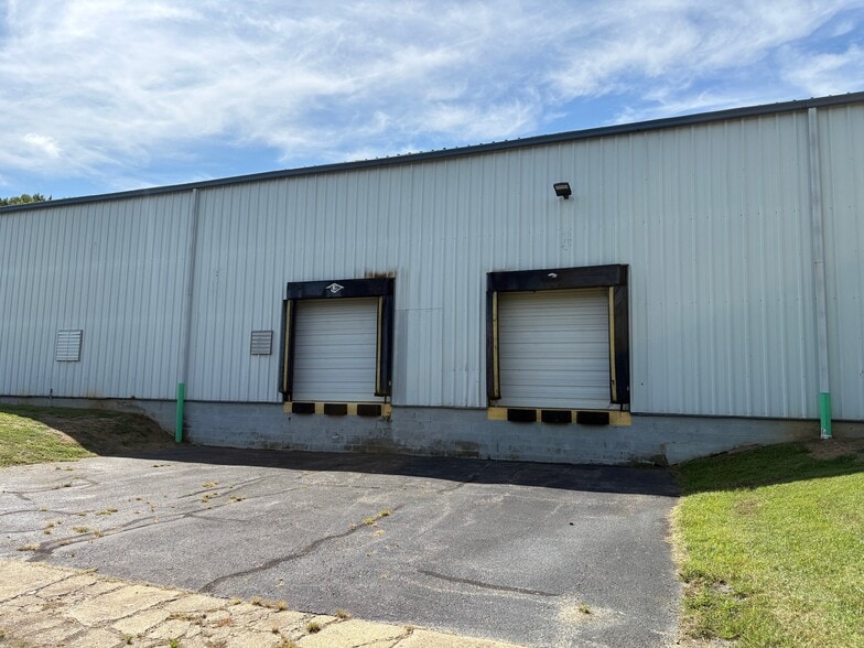1155 International Pky, Fredericksburg, VA for lease - Building Photo - Image 2 of 10