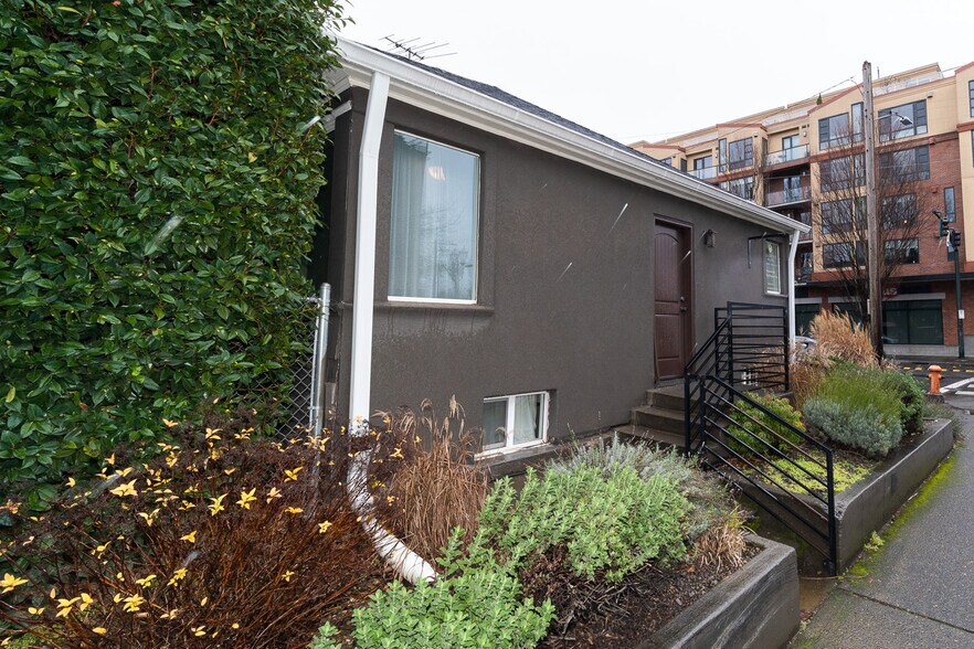 1603-1611 NE 16th Ave, Portland, OR à louer - Photo du bâtiment - Image 2 de 26