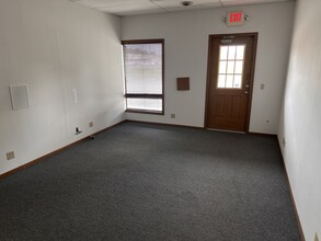 600 Industrial Dr, Cary, IL for lease Building Photo- Image 1 of 1