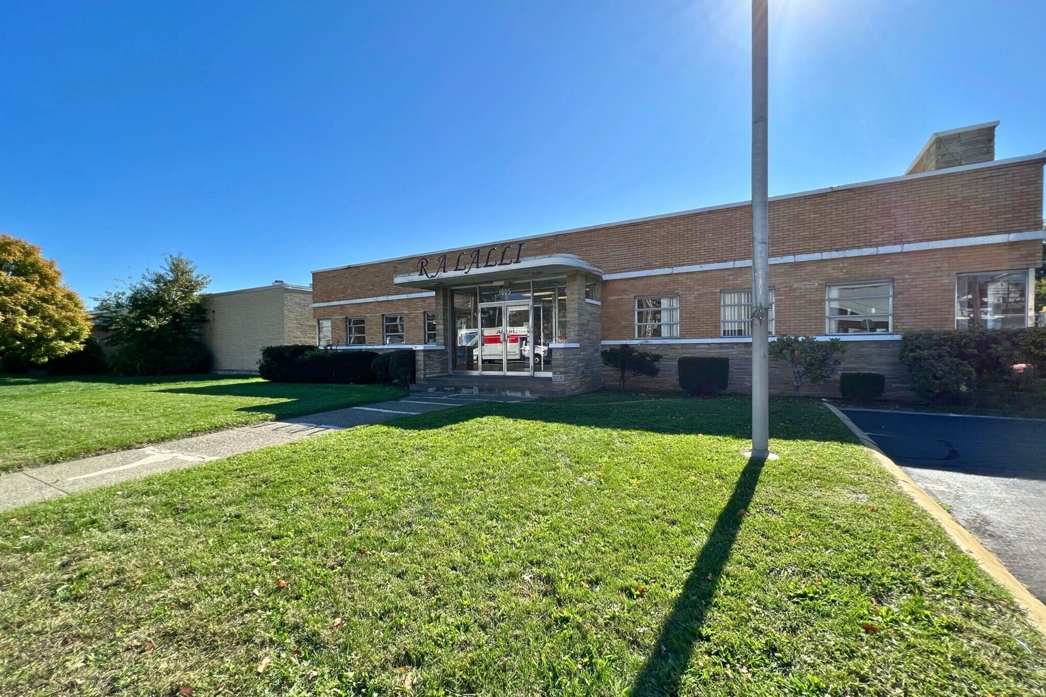 1805 Stratford Ave, Stratford, CT for lease Building Photo- Image 1 of 15