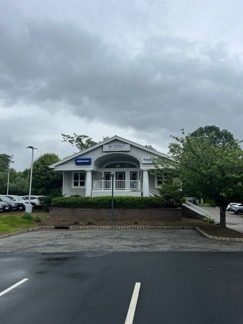 580 State Rt 23, Pompton Plains, NJ à louer Photo du bâtiment- Image 1 de 8
