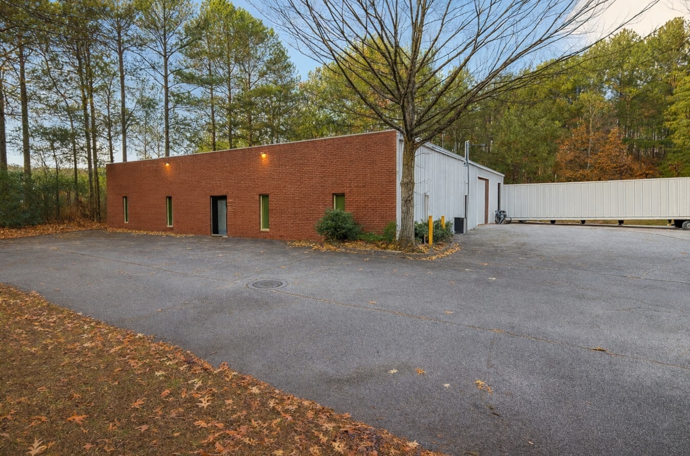 140 Selig Dr SW, Atlanta, GA for sale Primary Photo- Image 1 of 9