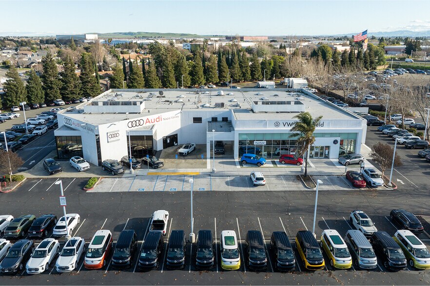 2855 Auto Mall Pky, Fairfield, CA à vendre - Photo du bâtiment - Image 2 de 6