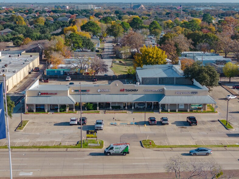 2551-2553 S Texas Ave, College Station, TX à louer - Photo du bâtiment - Image 2 de 11