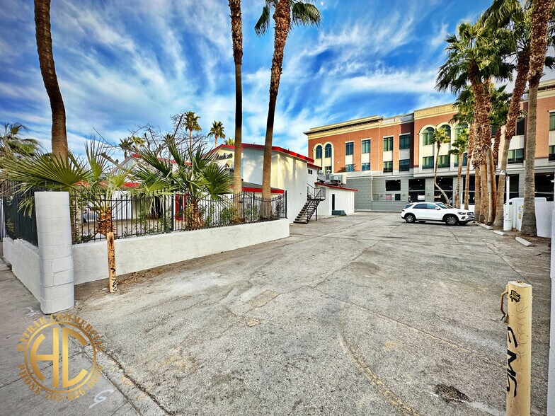 401 S 6th St, Las Vegas, NV à vendre - Photo du bâtiment - Image 3 de 61