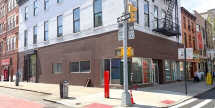 305-307 Grand St, New York, NY à louer Photo du bâtiment- Image 2 de 5