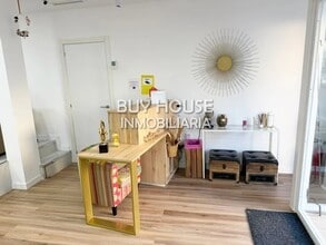 Retail in Yuncos, Toledo for lease Interior Photo- Image 2 of 11