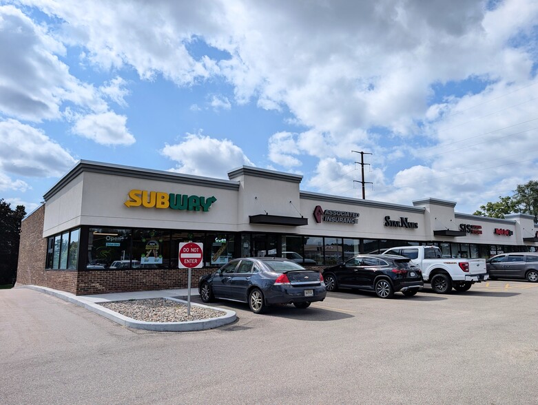 1632-1650 County Road E E, White Bear Lake, MN for lease - Building Photo - Image 1 of 3