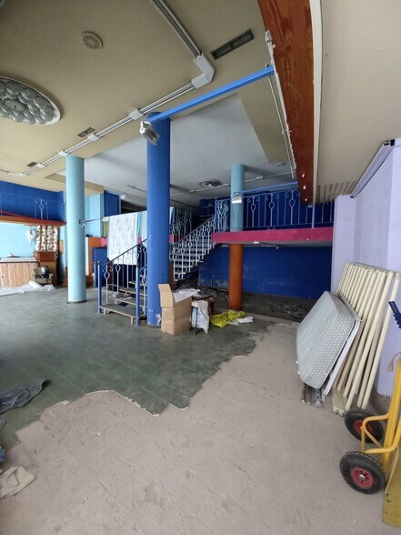 Commerce de détail dans Córdoba, Córdoba à louer - Photo du bâtiment - Image 1 de 10