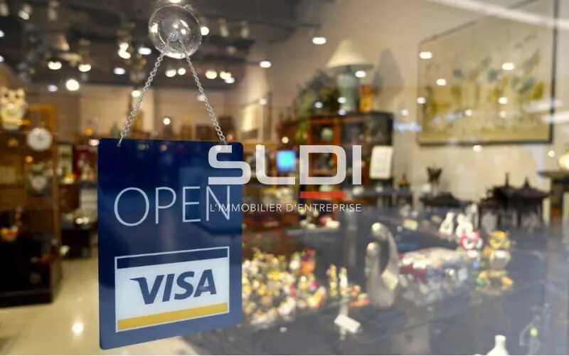 Commerce de détail dans Lyon à louer Photo du bâtiment- Image 1 de 4