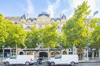 Plus de détails pour Commerce de détail à louer