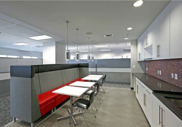 10718 Richmond Hwy, Lorton, VA à louer - Photo du bâtiment - Image 2 de 13