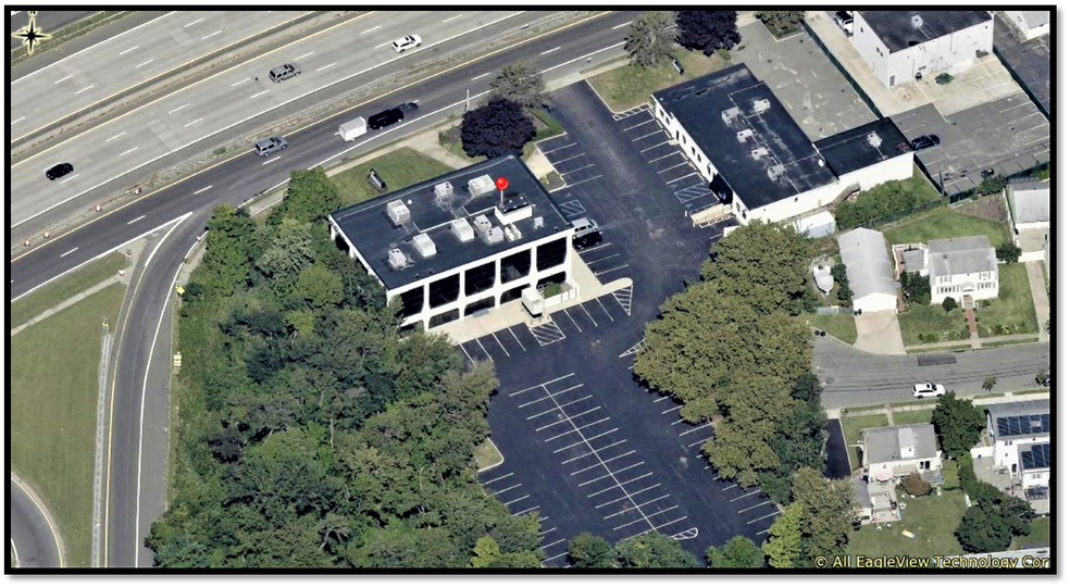 300 Sunrise Hwy, West Babylon, NY à louer - Aérien - Image 3 de 9