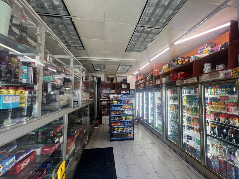 1717 Amsterdam Ave, New York, NY à louer - Photo du bâtiment - Image 2 de 8