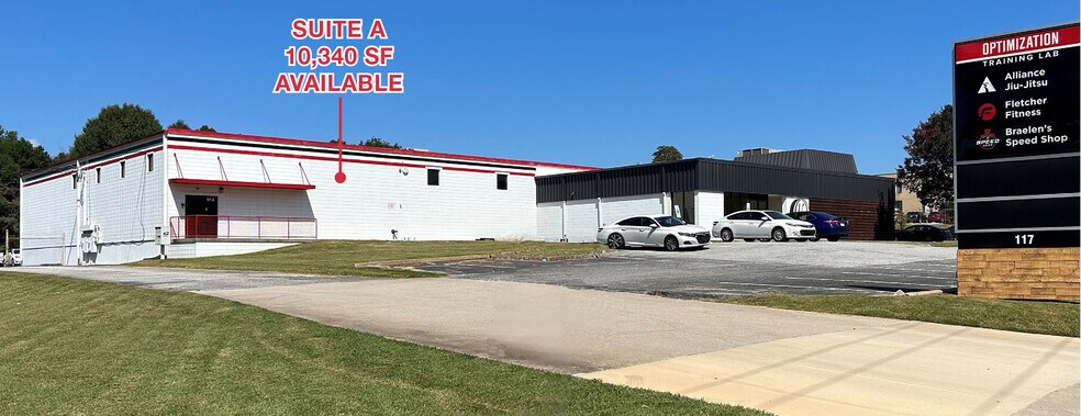 117 Haywood Rd, Greenville, SC for lease - Building Photo - Image 1 of 6
