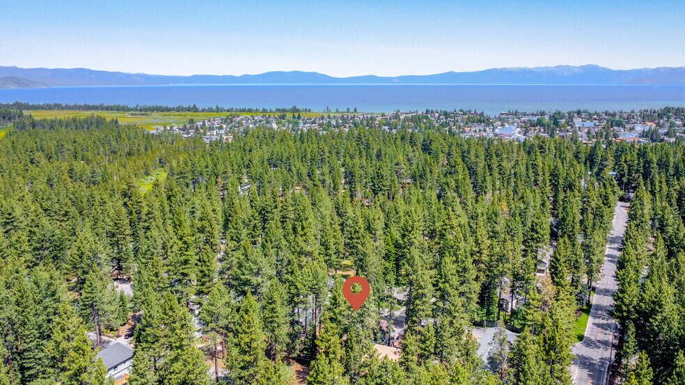 673 James Ave, South Lake Tahoe, CA à vendre - Aérien - Image 2 de 31
