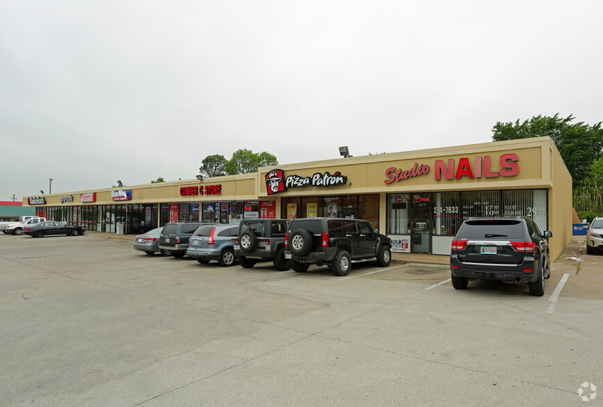 1108-1116 N Collins, Arlington, TX for lease - Primary Photo - Image 1 of 7