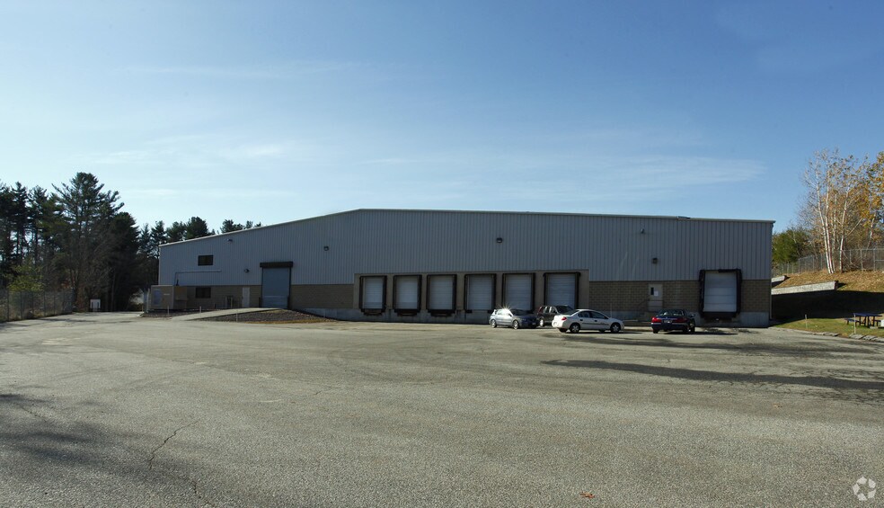 148 Cook St, Billerica, MA à louer - Photo du bâtiment - Image 2 de 2