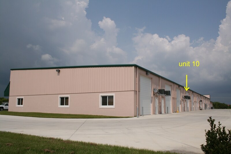 1090 Knight's Trail Rd, North Venice, FL à vendre - Photo du bâtiment - Image 3 de 26