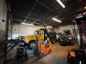 108 Clematis Ave, Waltham, MA à louer Photo intérieure- Image 1 de 7